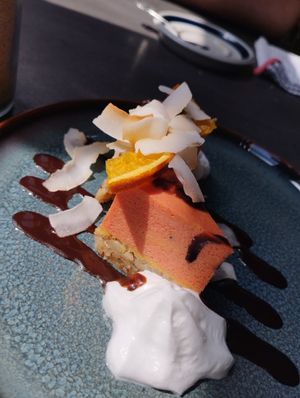 Cake at Saorsa 1875 in Pitlochry