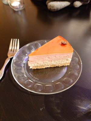 Coffee and caramel cheesecake at VeGofika Göteborg in Gothenburg