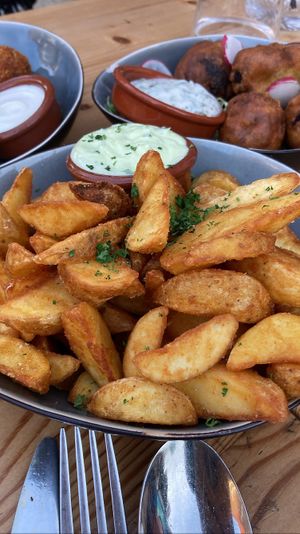 Potato wedges with fresh mayo: very well seasoned  at VanPlanten in Utrecht