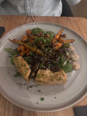 Mushrooms tart #Veganuary at VanPlanten in Utrecht