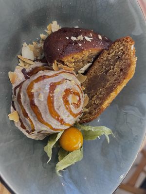 orange cake with chai ice cream  at VanPlanten in Utrecht