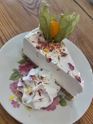 lemon passion fruit cheesecake   at VanPlanten in Utrecht