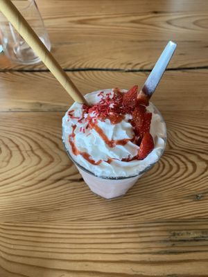 Strawberry milkshake at VanPlanten in Utrecht