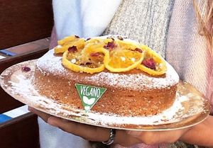 Bizcochuelo de naranja  at Corazón de Limón  in Rosario