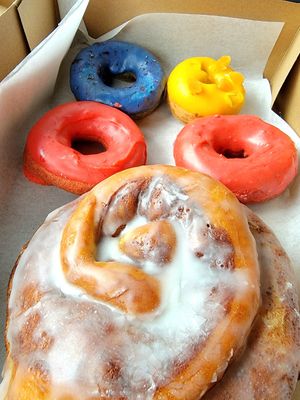 Assortment at Lêberry Bakery in Pasadena