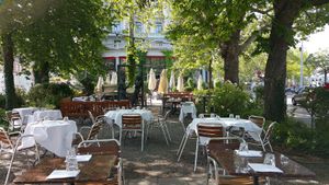 Outdoor seating (somewhat noisy traffic) at Terrasse in Zurich