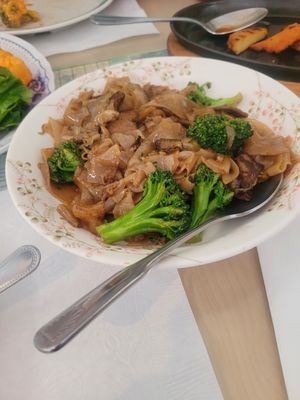 Pad-see-you at Wheel of Life in Irvine