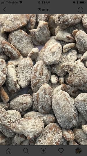 In-house made candied pacans at Nut Cafe in Jonesboro