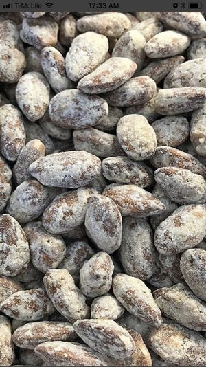 In-house made candied almonds at Nut Cafe in Jonesboro