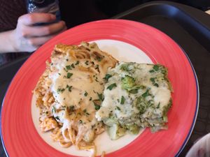 Casserole with spaghetti, tofu and maybe cashew cheese, Broccoli casserole  at Lyublyu i Blagodaryu in Yekaterinburg