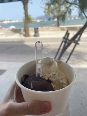 Chocolate and caramel (marked vegan)   at La Goleta in Mallorca