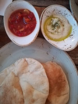 Matbucha, hummus, warm pita at Kerszberg's Café & Genuss in Berlin