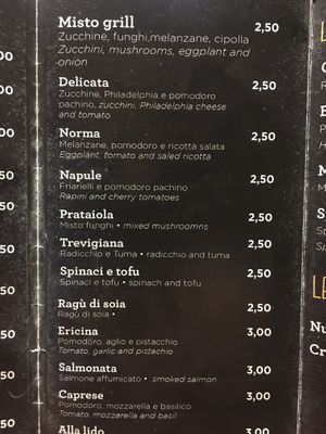Misto grill, prataiola, spinaci e tofu, Ericina, Ragù di soia are vegan at Sfrigola - Corso Calatafimi in Palermo