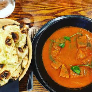 Butter-no-chicken with vegan garlic & coriander naan at Swadish in Glasgow