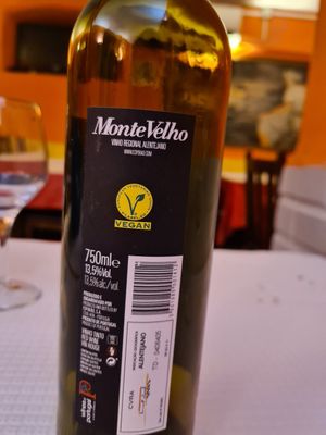 Monte velho vegan Red wine at Bengal Tandoori in Lisbon