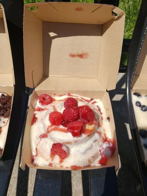 Lemonade Stand at Cinnaholic in Belmont