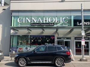 Store Front at Cinnaholic in Ottawa