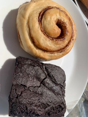 Cinnamon Bun and Brownie at Cinnaholic in Ottawa