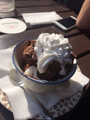 vegane Mousse au chocolat at Trash Chic in Cologne