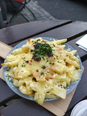 Chilli Cheese Fries at Trash Chic in Cologne