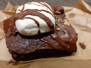 Smores brownie at Punk Vegan in Leeds
