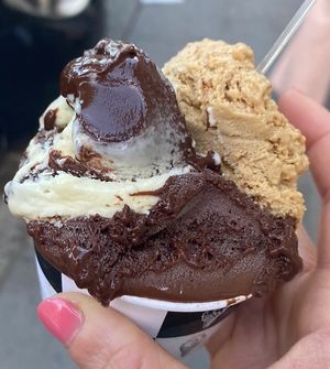 chocolate, hazelnut, nutella  at Gelateria Brivido in Rome