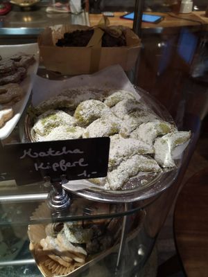 Wow matcha kipferl at Tushita in Munich