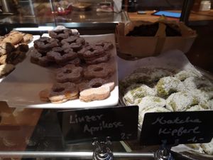 Cookies at Tushita in Munich