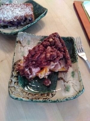 Pfirsich Crumble at Tushita in Munich