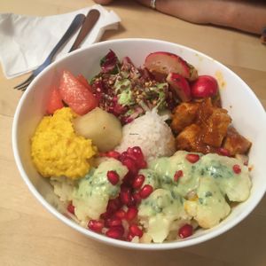 Grosse Schale  at Tushita in Munich