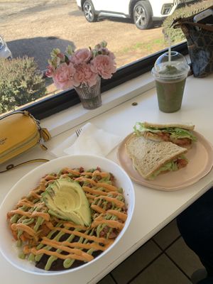 Bomba Bowl and BLT at 24 Karrots Cafe in Kilgore