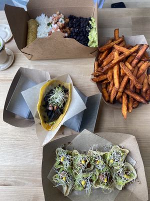 Super good , didn’t love mushroom taco but Mexican bowl so good at The Cocinita in Miami