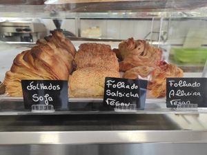Folhados Vegan at Padaria São Mamede in Matosinhos