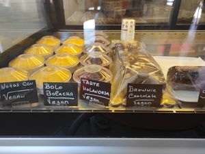 AMAZING Vegan Deserts at Padaria São Mamede in Matosinhos