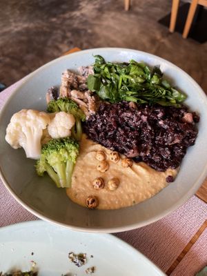 Bowl at Veggies in Tirana