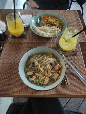  at Veggies in Tirana