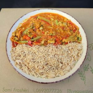 Thai curry at Veggies in Tirana