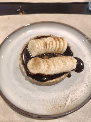 Tarta de chocolate at Veggies in Tirana