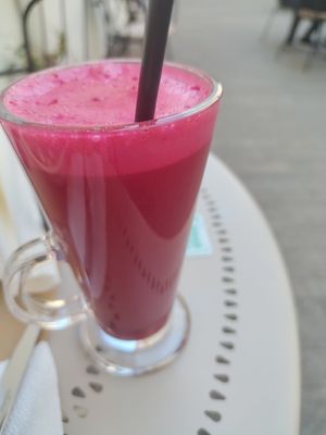 Beet, Apple and celery juice at Veggies in Tirana