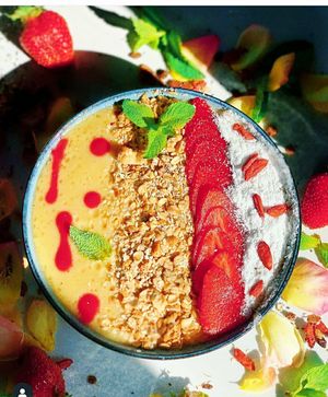 Mango at Balifornia in Moscow