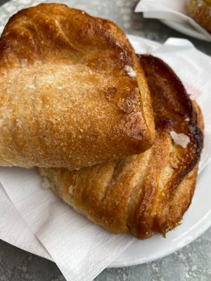 Sfogliatelle alla crema at Nilo's in Viareggio