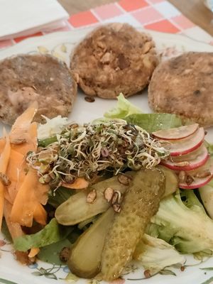  at Cote Cafe in Zarzalejo