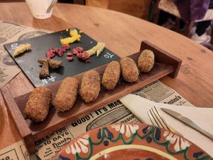 Croquetas at Cote Cafe in Zarzalejo