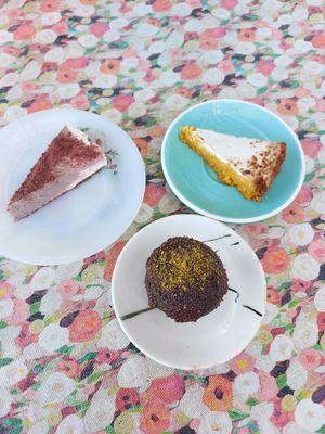 Merienda super rica at Cote Cafe in Zarzalejo