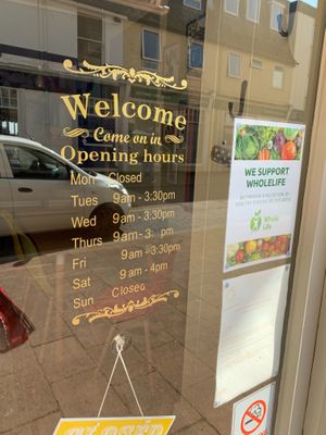 Opening hours  at Nourish in Teignmouth