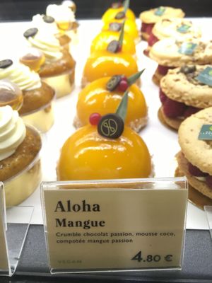 Aloha mangue at Maison Landemaine - Rue du Temple in Paris