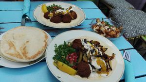 Falafel Humus at Mr and Mrs Humus in Bonn