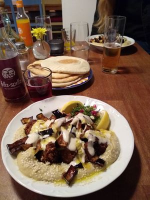 Der Bestseller :) at Mr and Mrs Humus in Bonn