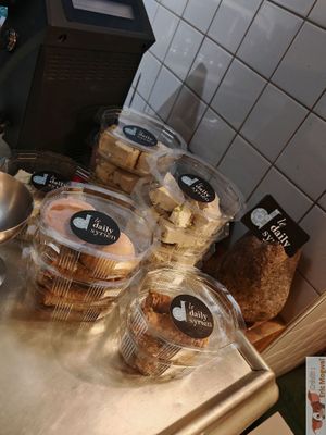 Sweets at Le Daily Syrien Veggie in Paris