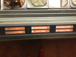 Vegan labels at Saratoga Gelato in Saratoga Springs